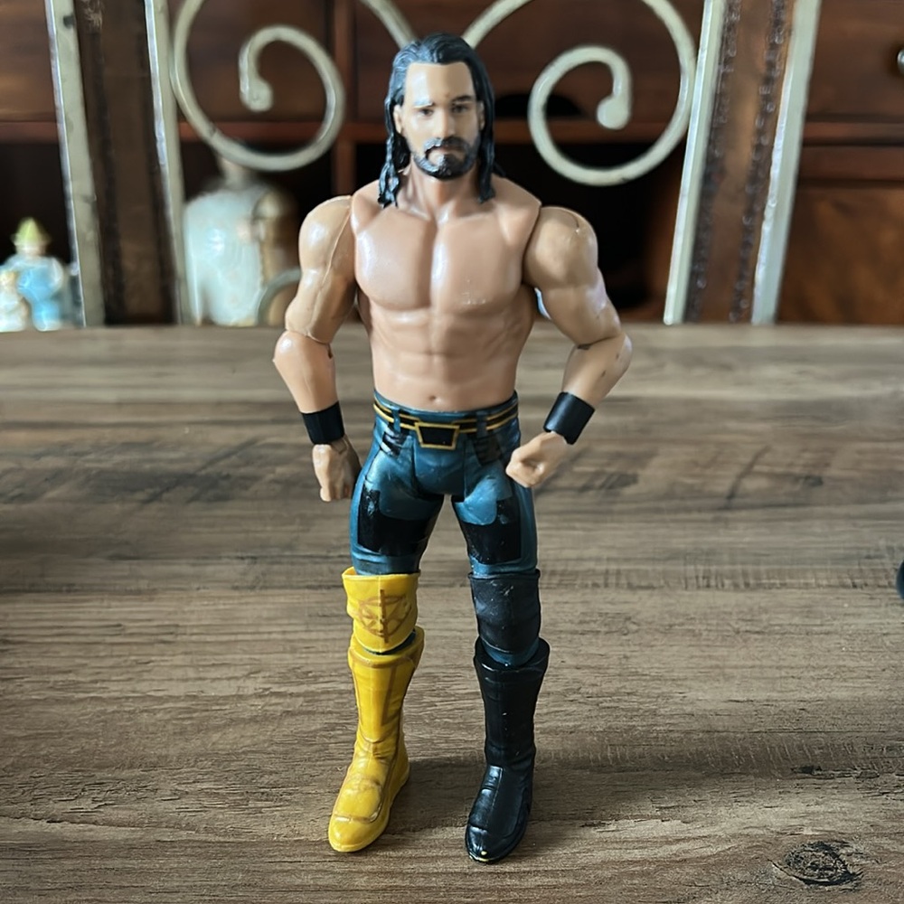 2017 SETH ROLLINS FIGURE WWE MATTEL BASIC SERIES WRESTLING RARE LIMITED EDITION